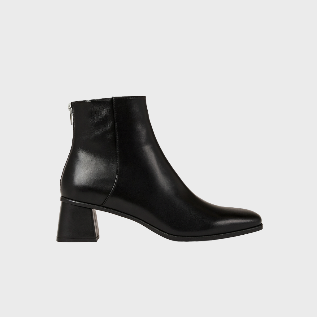Lucia Boot